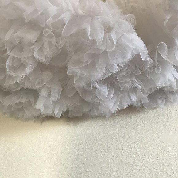 Fluffy White Tutu - One Size - Picture 3 of 4